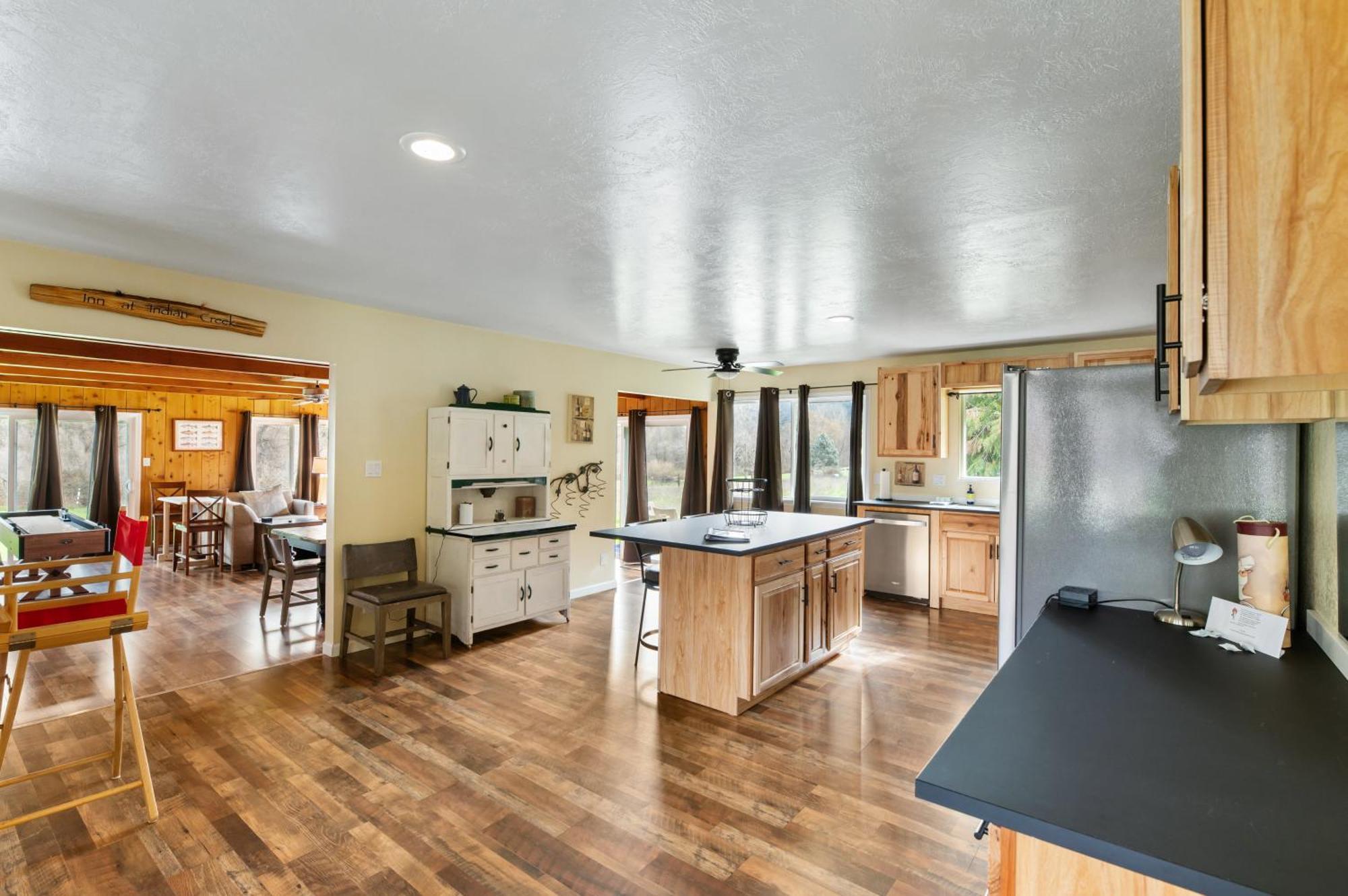 Indian Creek Lodge Douglas City Extérieur photo